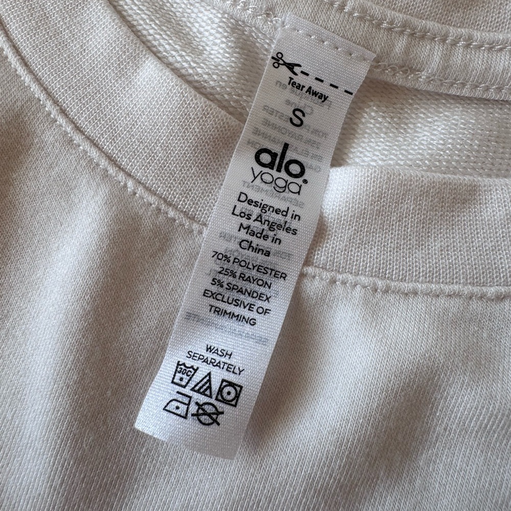 Alo Yoga Cropped Cap Sleeve Top - Picture 3 of 3